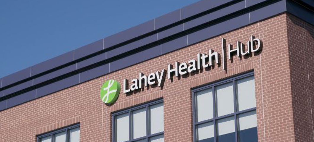 Building Exterior and sign at Lahey Health Hub in Lynnfield, MA